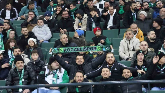 Trendyol 1. Lig: Kocaelispor: 2 - Bandırmaspor: 2