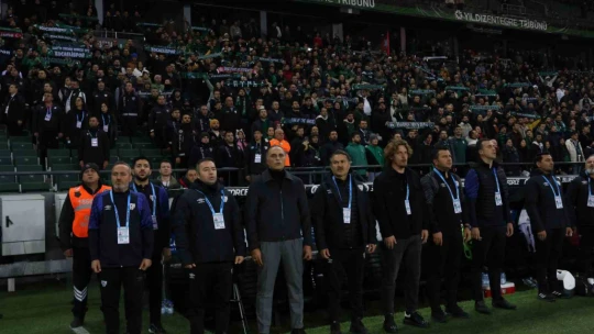 Trendyol 1. Lig: Kocaelispor: 2 - Bandırmaspor: 2