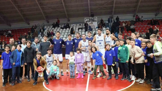 Türkiye Basketbol 2. Ligi: Kocaeli BŞB Kağıtspor: 73 - Göcekspor: 68
