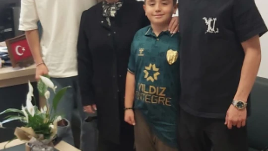 Şampiyon Kocaelispor'dan Fevzi Çakmak İlkokulu'na Ziyaret