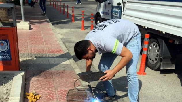Akdeniz'de sokaklar, park ve spor sahaları yenileniyor
