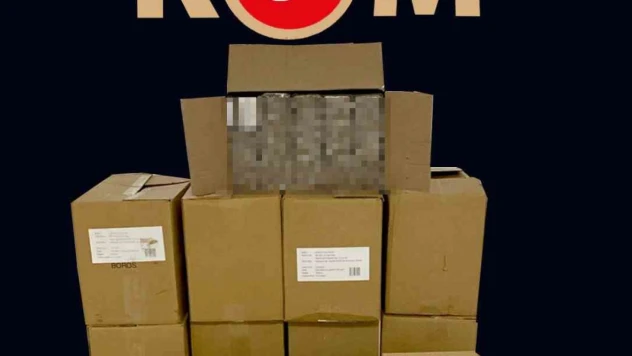 Kocaeli'de 150 bin adet doldurulmuş makaron ele geçirildi