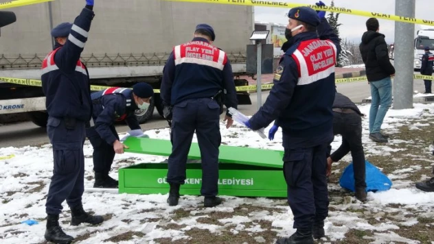 Isparta'da 1 kişinin öldüğü, 11 kişinin yaralandığı feci kaza kamerada