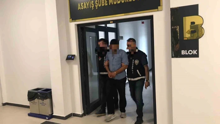 'Ben sana çeyrek taktım, sen bana altın takmadın' kavgasının sanıkları hakim karşısında