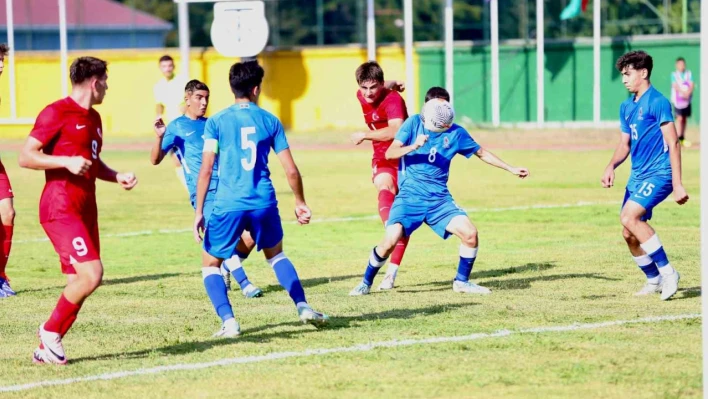 17 Yaş Altı Futbol Takımı, Azerbaycan'ı 4-0 mağlup etti