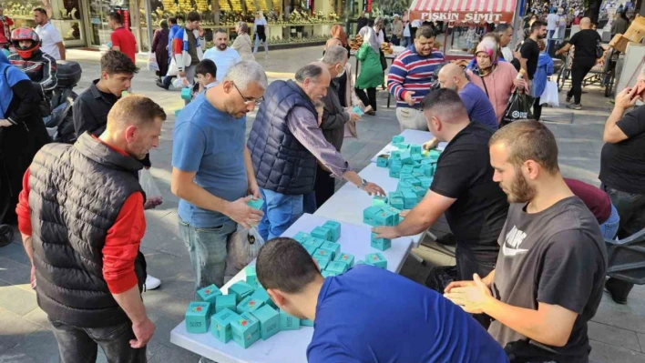 29.Yeşil İhsaniye Elma Festivali'nde 2 ton elma dağıtıldı