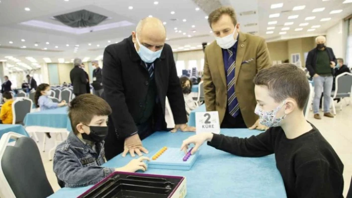 4. Türkiye Akıl ve Zeka Oyunları Turnuvası yapıldı