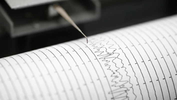 Adana'da art arda 3 deprem!