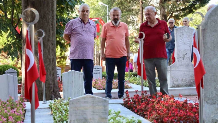 Asker arkadaşları Kocaeli'de özlem giderdi