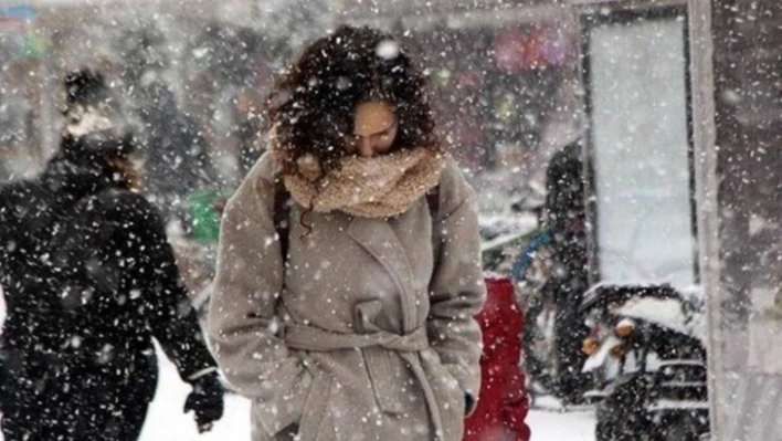 Atkı ve bereleri çıkarın ! Kar geliyor.. Meteorolojiden kar ve sağanak uyarısı