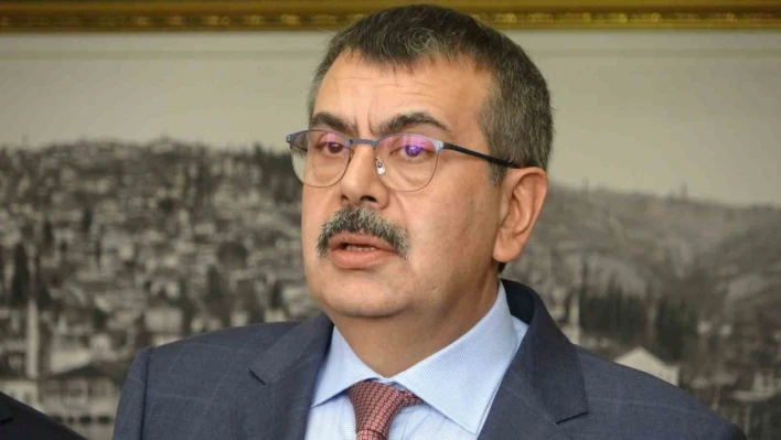 Bakan Tekin: 'Başka ülkede okusak 'devrim yapmışlar' diyebileceğimiz rakamlar var ama politikada bu çok eleştiri konusu oluyor'