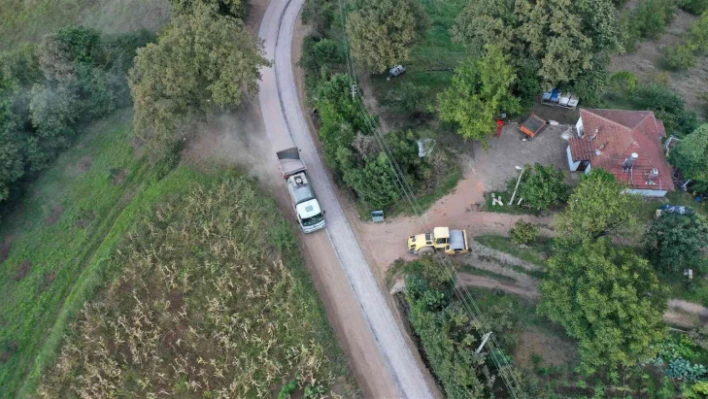 Başiskele'nin kırsal mahalle yolları konfor kazanıyor