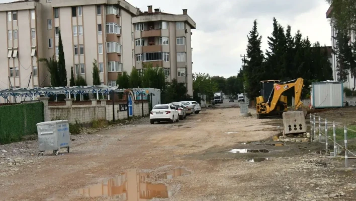 Başiskele Sahili'ni rahatlatacak yol çalışması