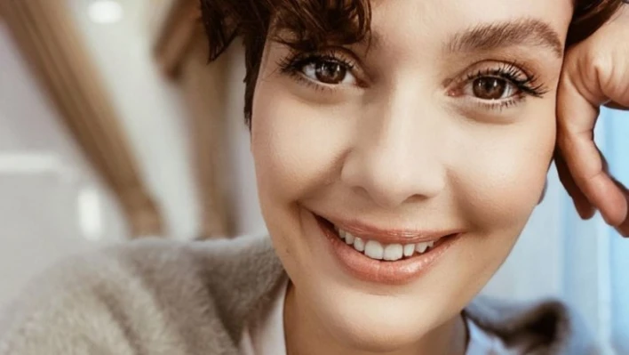Bergüzar Korel, Hepsiburada'nın Anne-Çocuk marka yüzü oldu