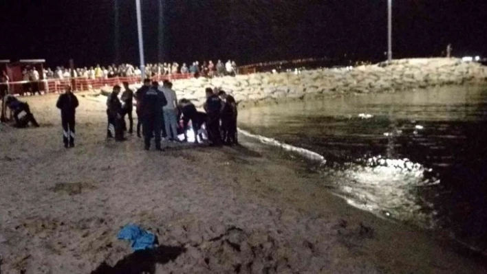 Boğulan arkadaşını bulabilmek için dakikalarca feryat etti