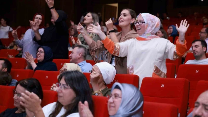 Bozkırın tezenesi Neşet Ertaş türkülerle anıldı