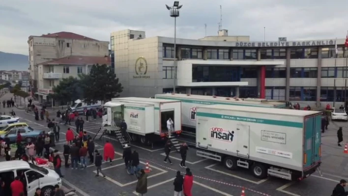 Büyükşehir'in mobil afet tırları Düzce'de