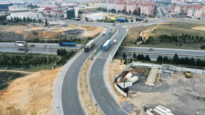 Büyükşehir, Turgut Özal'daki trafik sorununa neşter vurdu