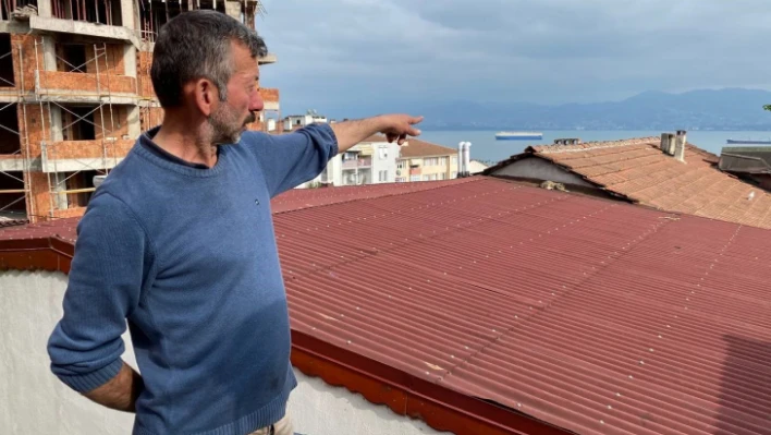 Çatıya çıkan koç hem güldürdü hem uğraştırdı