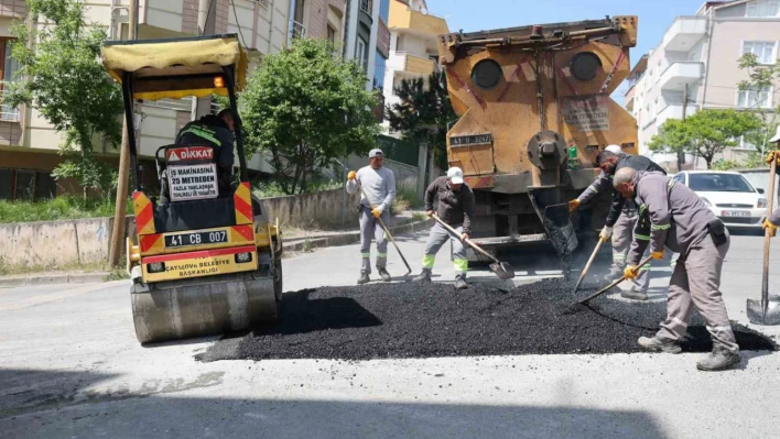 Çayırova'daki 4 mahallede deforme olan sokaklarda yoğun çalışma