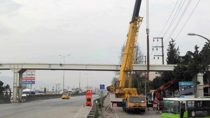 Çenesuyu üstgeçidinin köprü montajı yapıldı