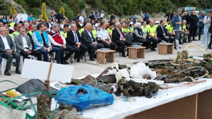 Çevre gününde temizlenen denizden bakın neler çıktı