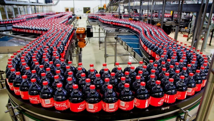 Coca Cola 26 milyon şişeyi geri toplatıyor