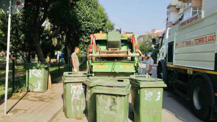 Çöp konteynerleri dezenfekte ediliyor