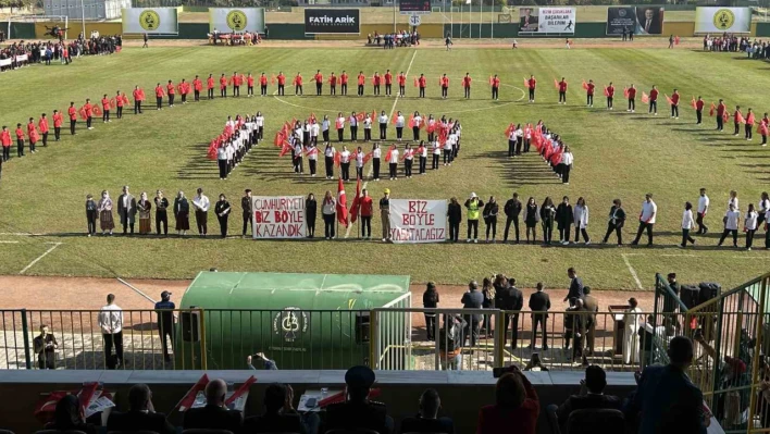 Darıca'da Cumhuriyet'in 101. yılına coşkulu kutlama