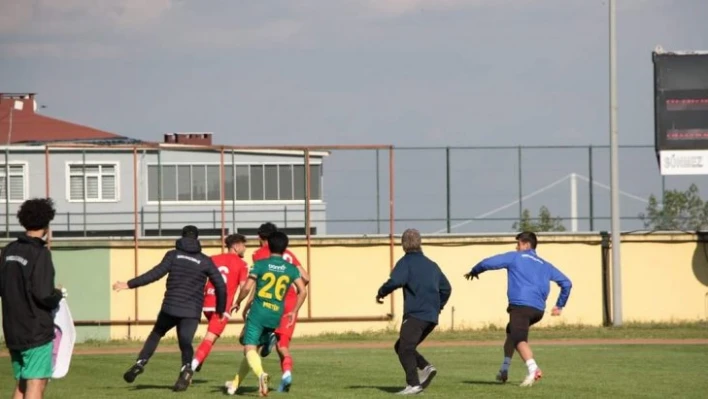 Darıca Gençlerbirliği düşme potasına girdi ortalık karıştı