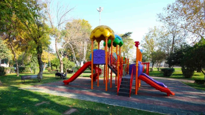 Derince Zübeyde Hanım Parkı yenilendi