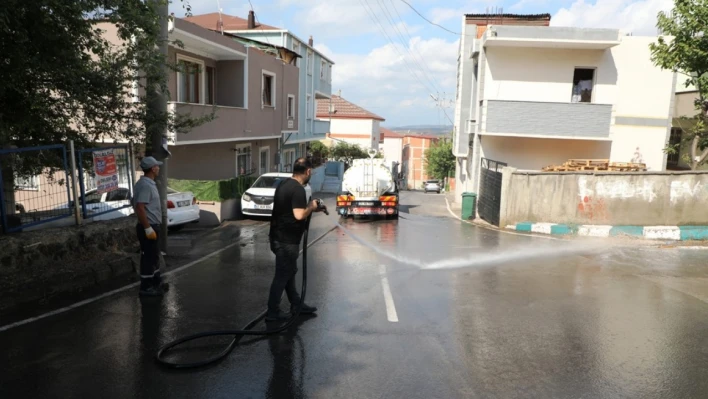 Dilovası'nda temizlik çalışmaları sürüyor