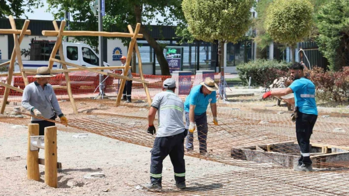 Eskihisar'daki çocuk parkı yenileniyor