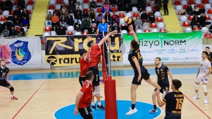 Gebze Voleybol Takımı rakibini 3-0 mağlup etti