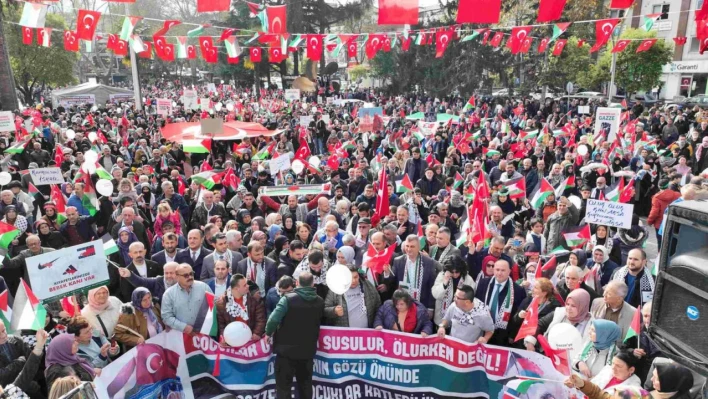 Gölcük'te binlerce kişi Filistin için yürüdü