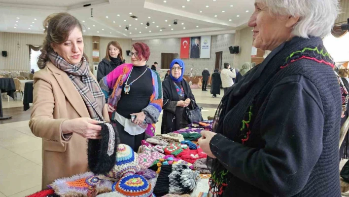 Gölcük'te örgü festivali