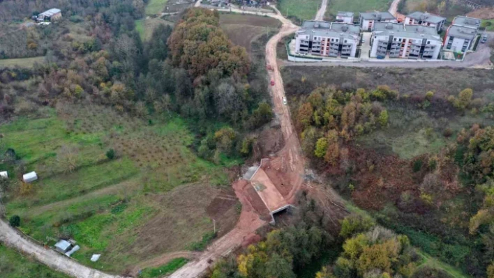 Hamam Deresi üzerinde 8 metrelik menfez, 500 metrelik yol yapılıyor