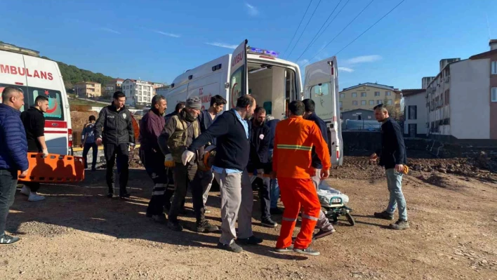 Hastane inşaatında çalışan işçi asansör boşluğuna düştü