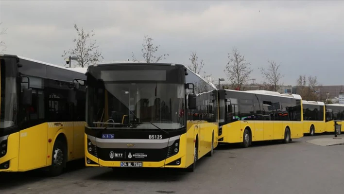 İETT otobüsü arıza yaptı , vatandaş isyan etti !