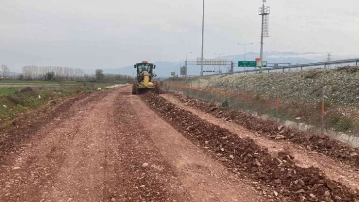 İzmit'in kırsal mahallelerinde yol konforu arttırılıyor