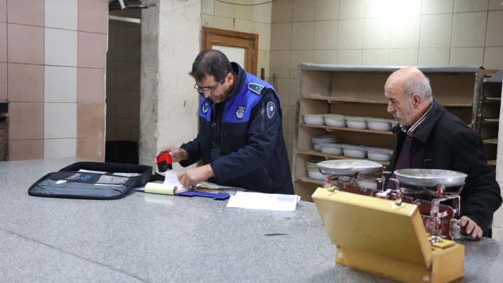 Kartepe'de hamur terazileri denetimden geçirildi