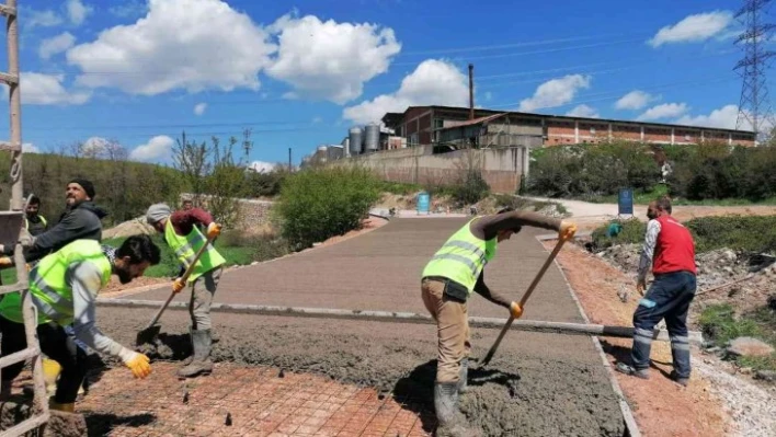 Kocaeli büyükşehir, köy yolları yapımını sürdürüyor