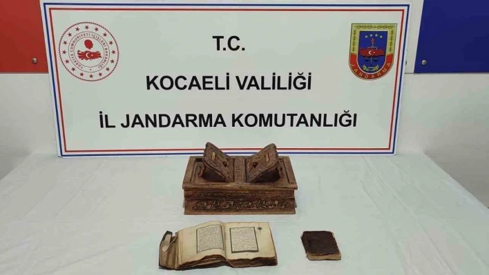 Kocaeli'de 14. yüzyıl dönemine ait Kuran-ı Kerim ele geçirildi