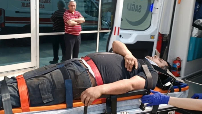 Kocaeli'de 2.5 metre yükseklikten düşen işçi yaralandı