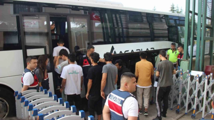 Kocaeli'de 6 düzensiz göçmen yakalandı