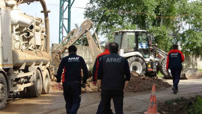 Kocaeli'de doğalgaz borusu delindi: Sızıntı ekipleri harekete geçirdi