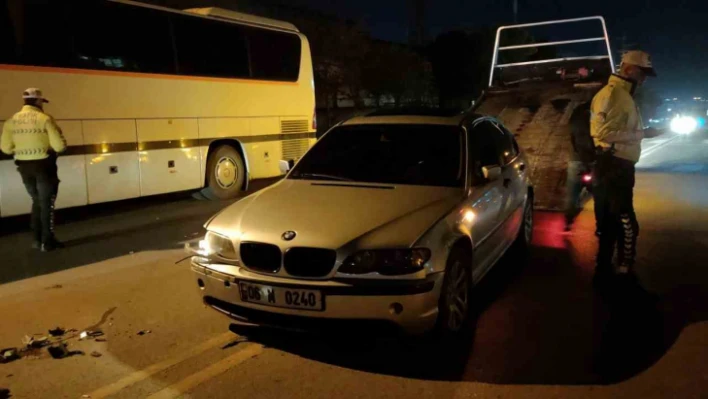 Kocaeli'de iki otomobil çarpıştı: 1 yaralı