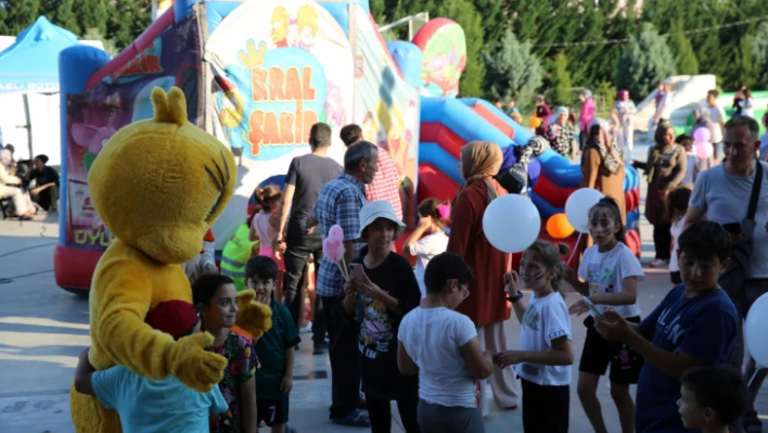 Kocaeli'nin sokaklarında şenlik var