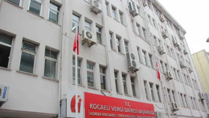 Kocaeli Vergi Dairesi yıkılıyor