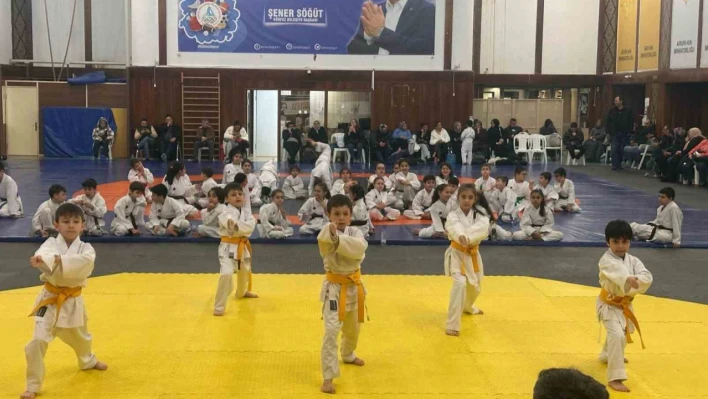 Körfez'de kuşak sınavı heyecanı